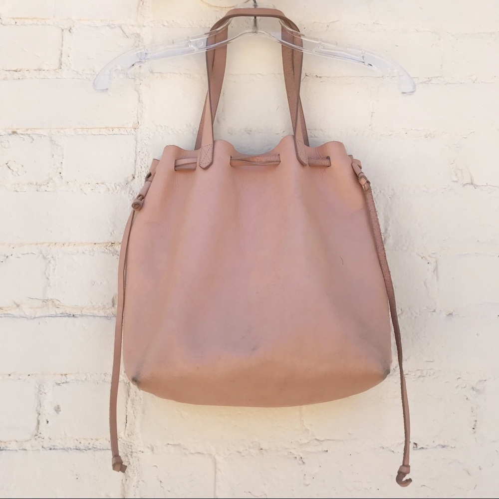 Madewell Medium Drawstring Transport Tote in Blush